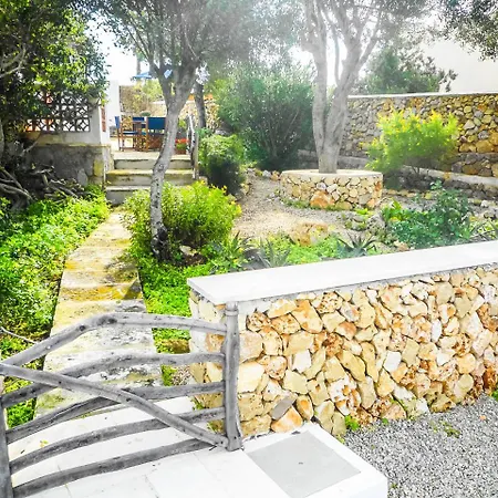 Cala En Porter Sleeps 6 Pool Air Con Wifi * Cala En Porter (Menorca)
