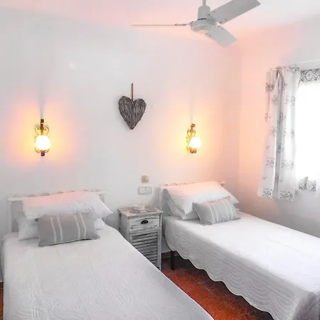 Villa Cala En Porter Sleeps 6 Pool Air Con Wifi Cala En Porter (Menorca)